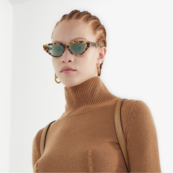 Fendi‎ Cat Eye Sunglasses - Picture 7 of 16